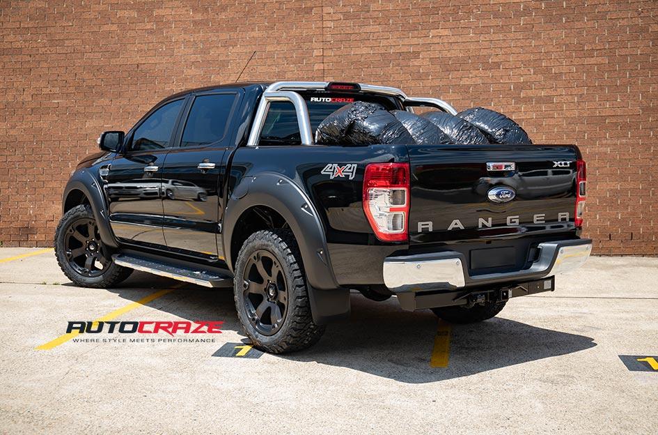 FORD RANGER BEAST BLACK MACHINED WITH DARK TINT